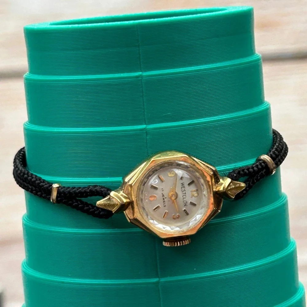 Vintage Westclox 17 Jewels Manual‎ Wind Octagon Cocktail Watch Black Cord Tested